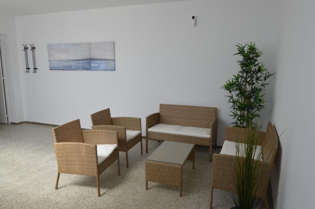Roses Center 3 Appartement Buitenkant foto